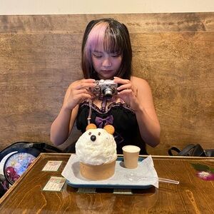 Meet your Posher, Beanca